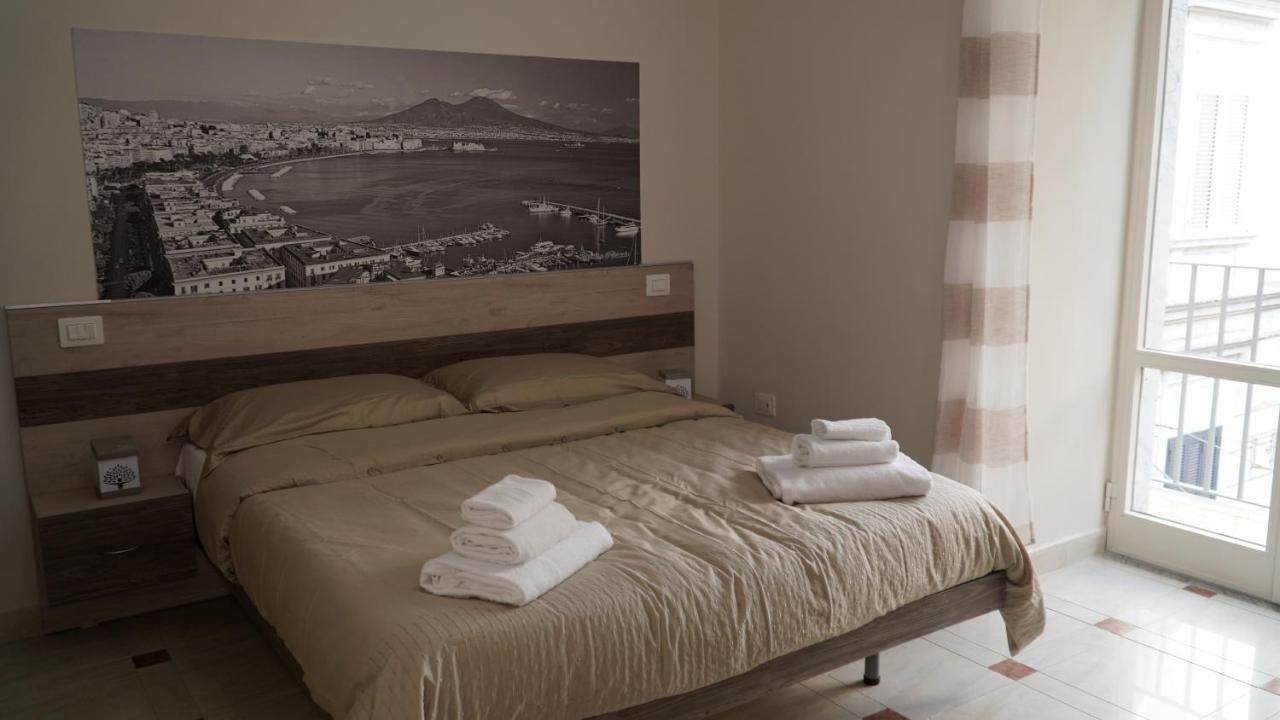 Donna Vicenza Bed & Breakfast Naples Exterior photo
