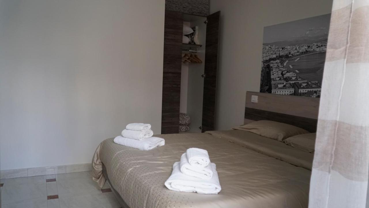 Donna Vicenza Bed & Breakfast Naples Exterior photo